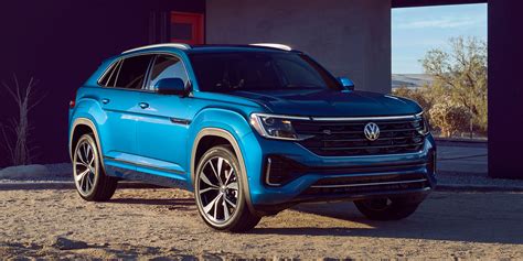 On the other hand, the Volkswagen Atlas Cross Sport has 40.3 ft³ with the seats in place, and a maximum of 75.4 ft³ with the second row of seats folded. SUVs with a third row option will have less cargo room. As for interior space, the INFINITI QX60 has more legroom and less second-row legroom than the Volkswagen Atlas Cross Sport.